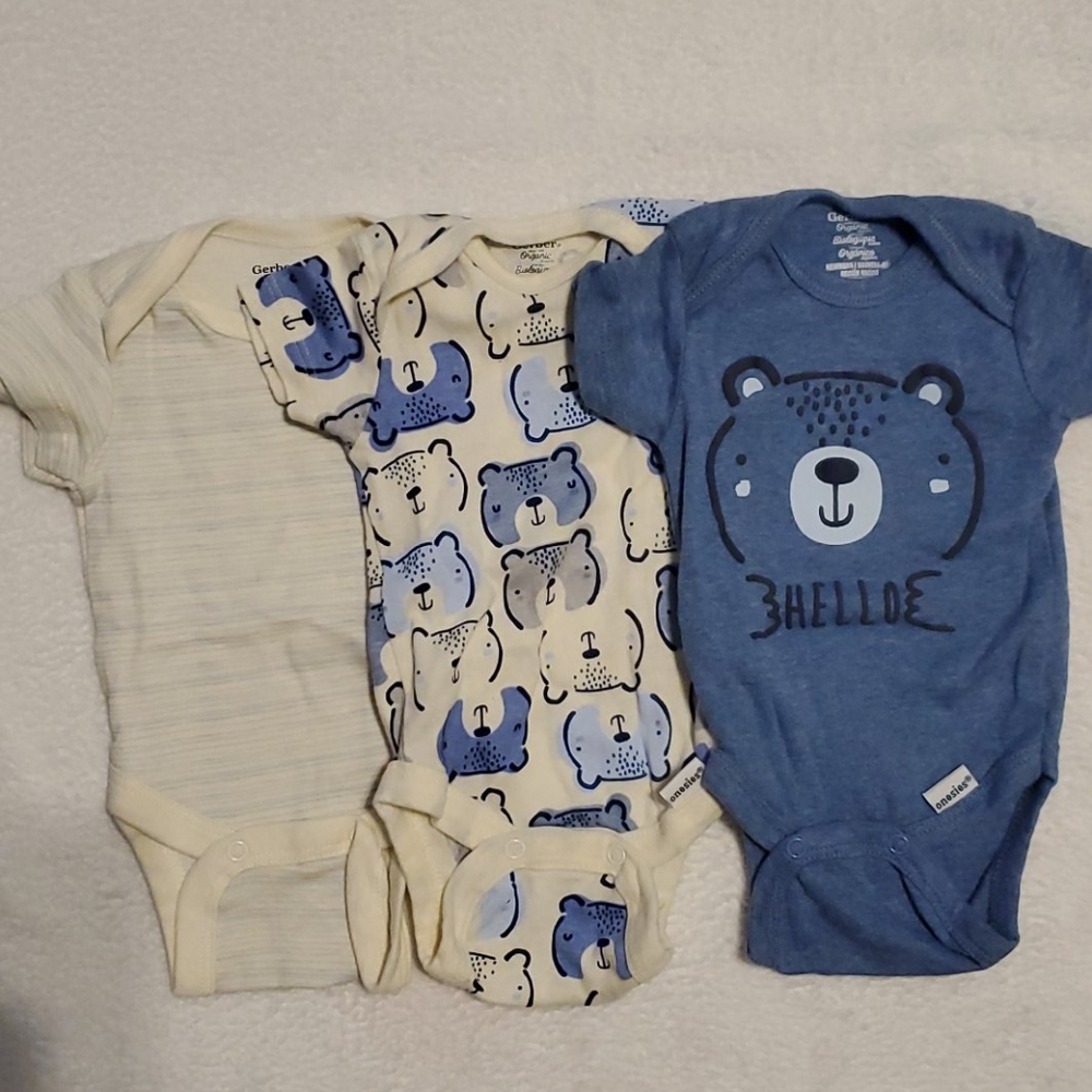 Lot of 3 Gerber Organic NB onesies